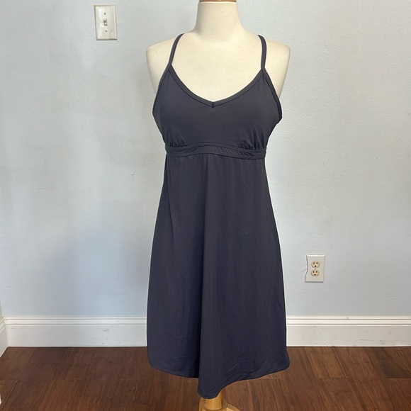 Athleta Shorebreak Gray Activewear Swim Athletic Dress Built In Bra Size M - Picture 3 of 14